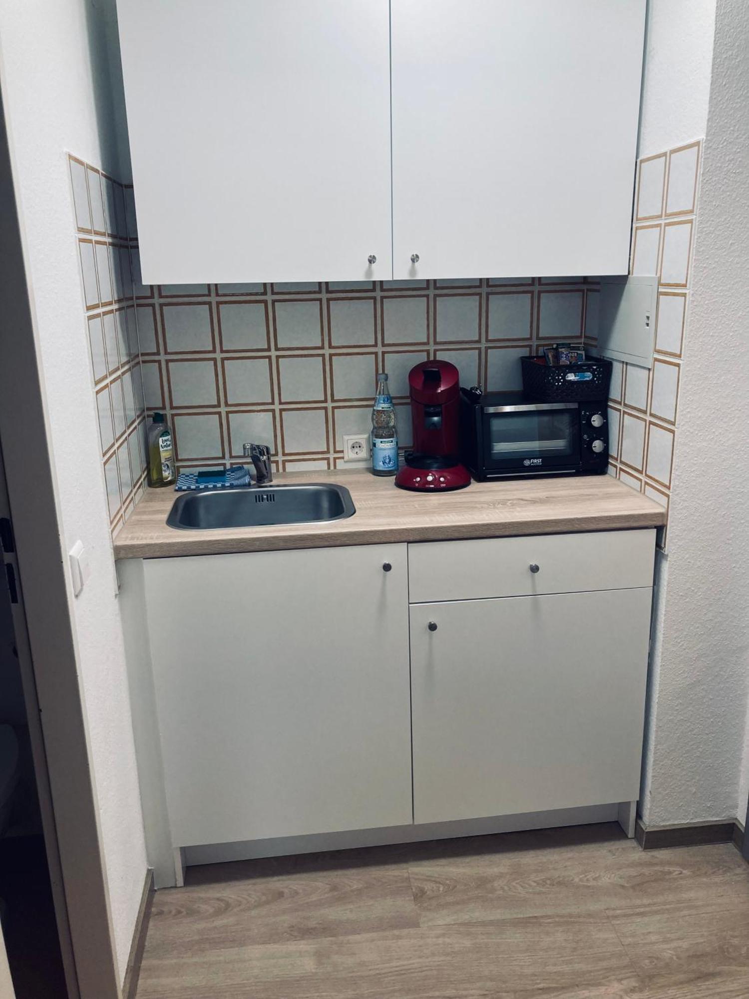 Free Apartment - Ermstal Bad Urach Exterior foto